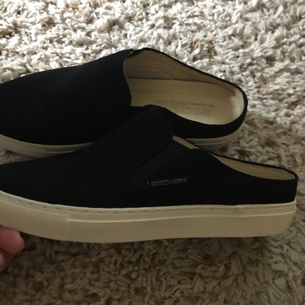 Sketchers Slip-On